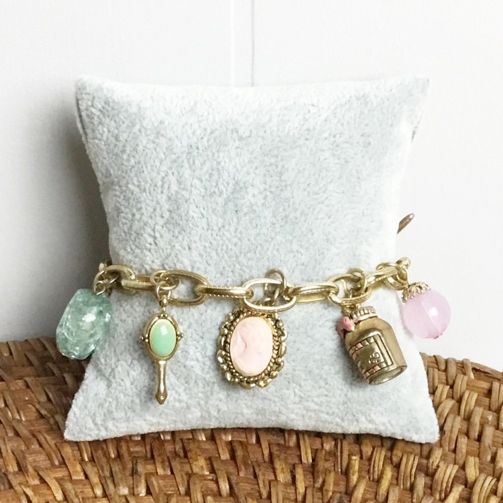 Cookie Lee Beauty Shop Gold Tone Bracelet Charm